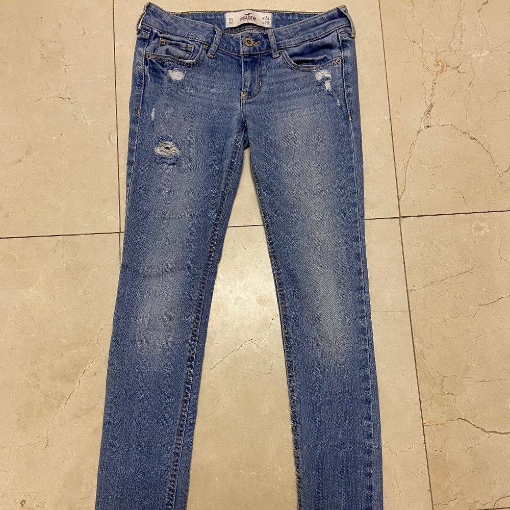 Hollister Distressed Light Wash Skinny Jeans